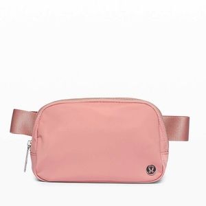 LULULEMON Everywhere Belt Bag - Pink Pastel